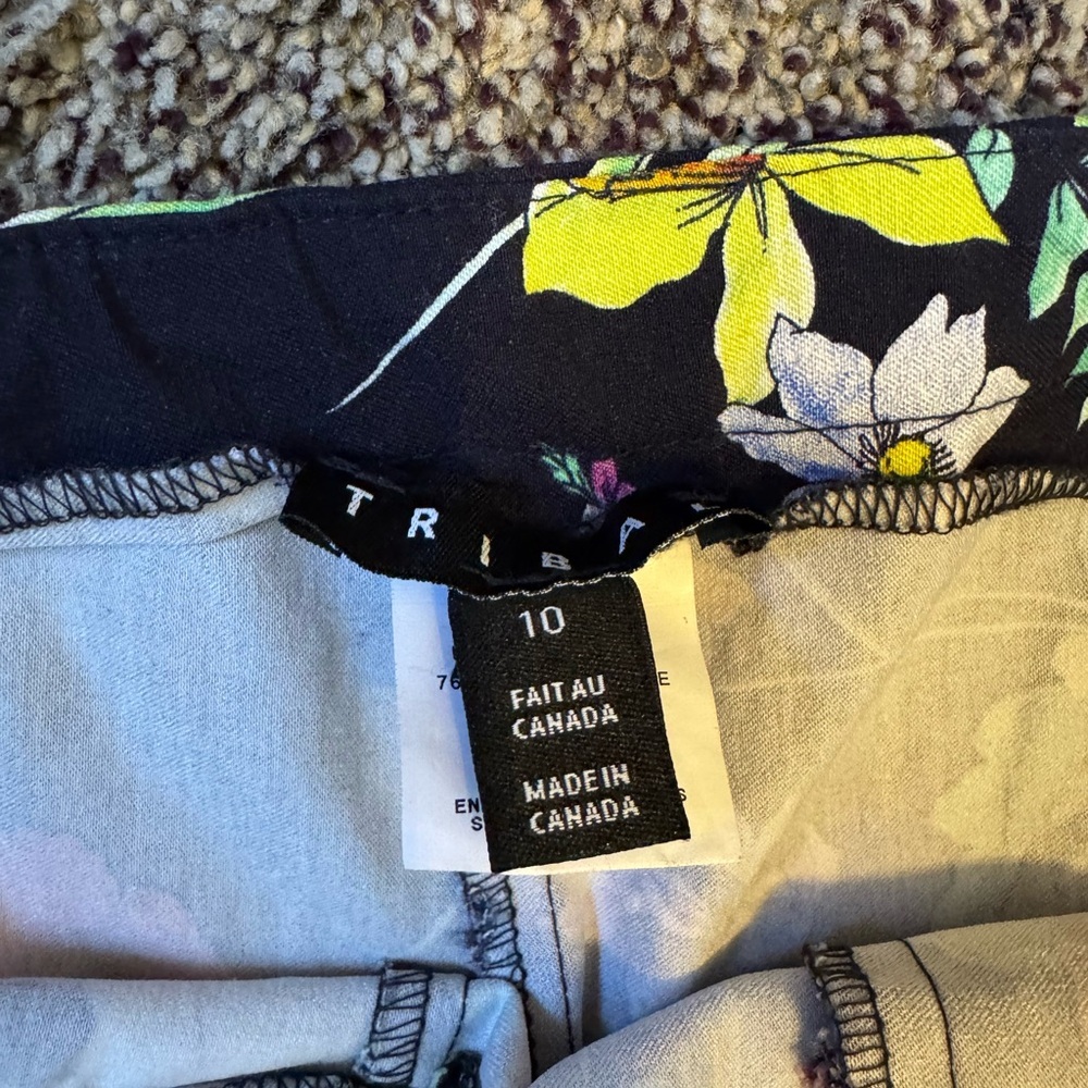 Tribal Floral Print Womens Capri Pants Sz 10 Dark Navy Blue Multi Color Flowers - Picture 5 of 9
